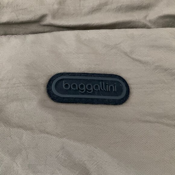 Baggallini Crossbody Purse Adjustable Shoulder Strap Brown Nylon Travel - Picture 10 of 10